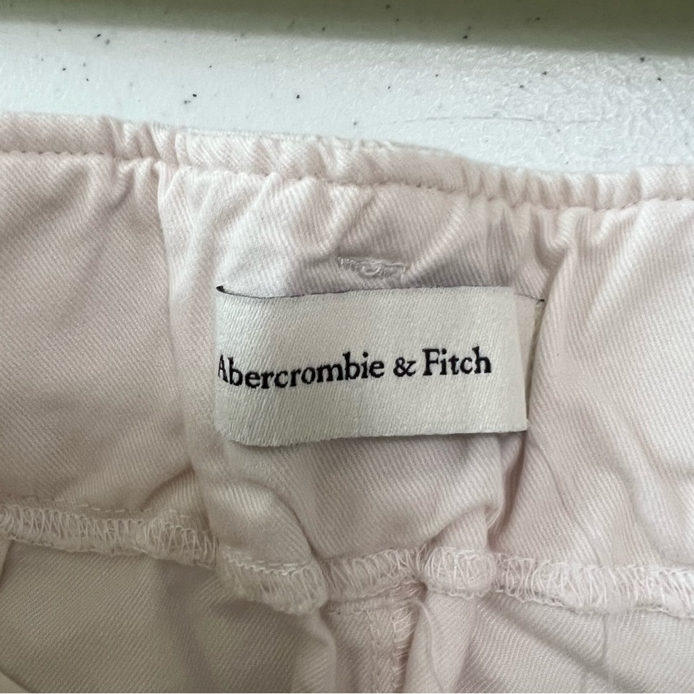 Abercrombie & Fitch Belted Wide Leg Pant - Picture 4 of 10